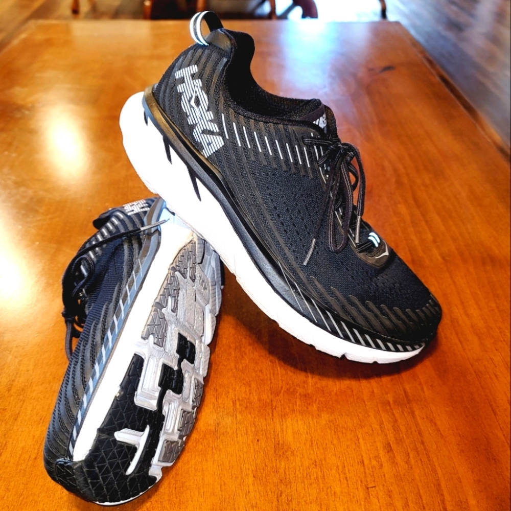 HOKA ONE ONE Clifton 5 Running Outdoor Sport Athletic Shoes Sz 9.5 Wide
